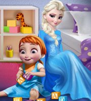 Elsa Playing With Baby Anna